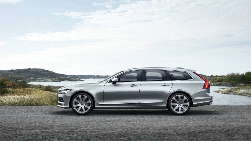 The new Volvo V90’s sleek exterior lines are matched to a high-tech interior.