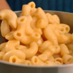 Cracker Barrel Cheese Scores Flavour with Mac