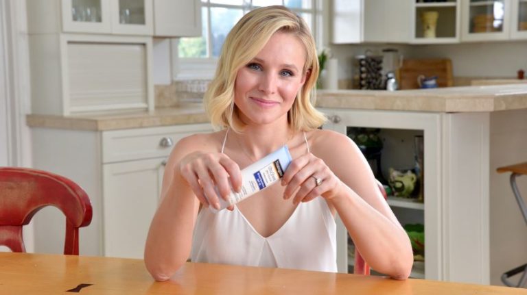 Neutrogena Debuts #mimicmommy Movement with Kristen Bell