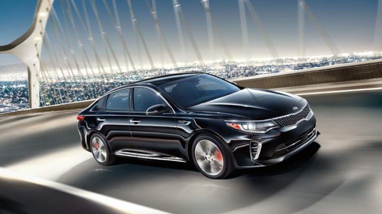 Kia Drives American Hispanic Market with El Maestro Deal