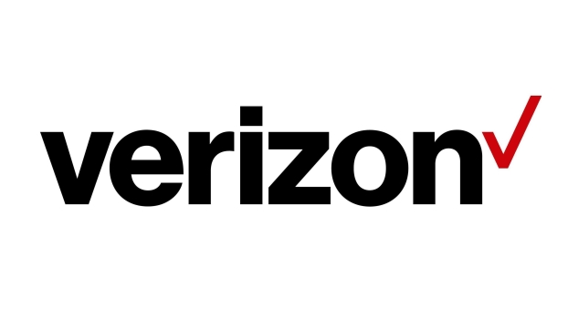 Verizon Buys Yahoo! Operating Business for $4.83 Billion