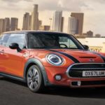 The new MINI wins the “autonis” 2018 design award.