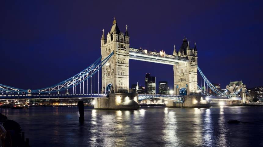 Visit London Creates First with #LondonParisNow | World Branding Forum