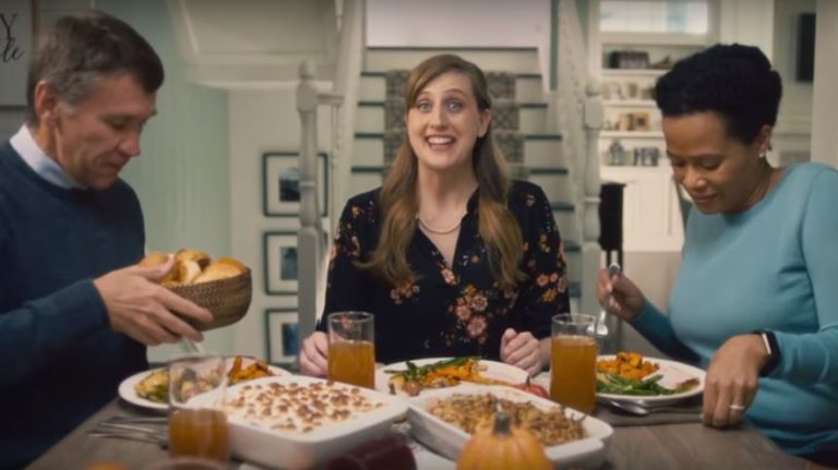 Kraft Cuts the Fuss Out of Thanksgiving Dinner