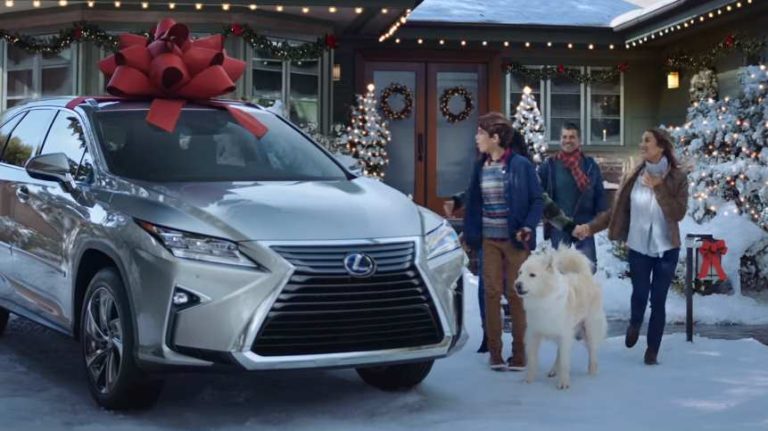 Lexus Spreads December to Remember Cheer