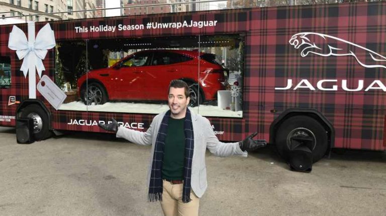 Jaguar Unwraps Holidays with Jonathan Scott