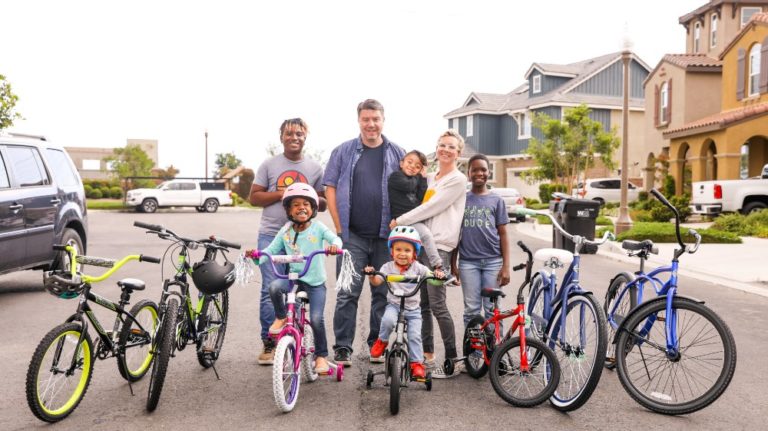 Honeycomb cereal donates 600 bicycles to teens in foster care