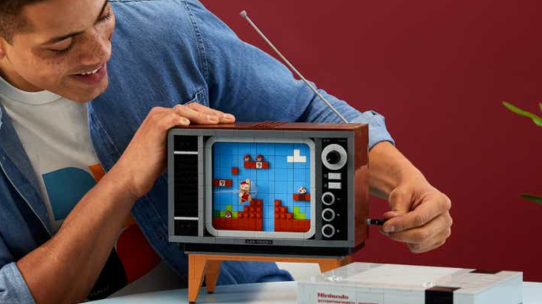 LEGO Group and Nintendo builds a LEGO Nintendo Entertainment System