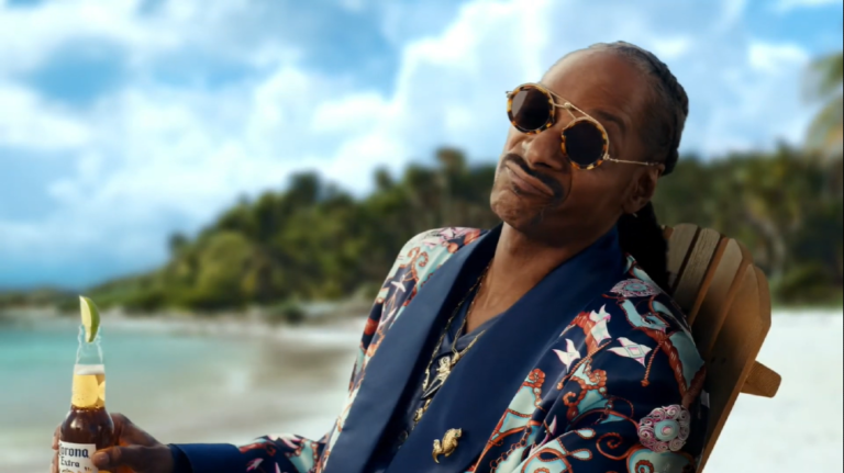 Corona debuts its “La Vida Más Fina” campaign with Snoop Dogg