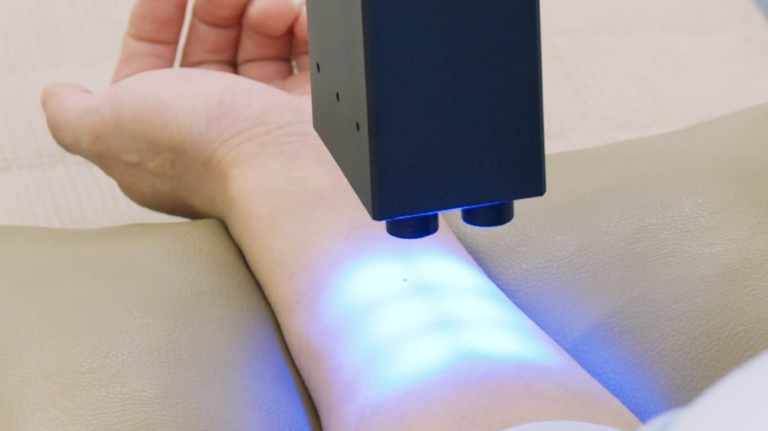 Amorepacific publishes an SCI-grade research paper on blue light