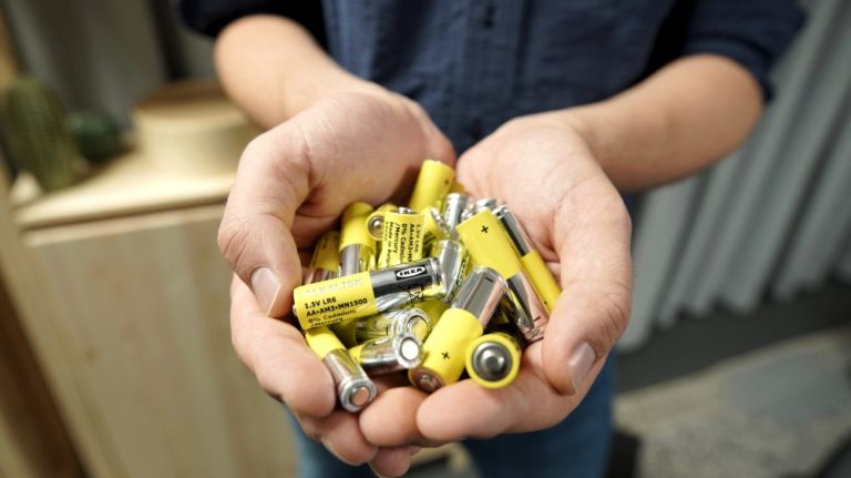 IKEA sets to remove non-rechargeable alkaline batteries by 2021