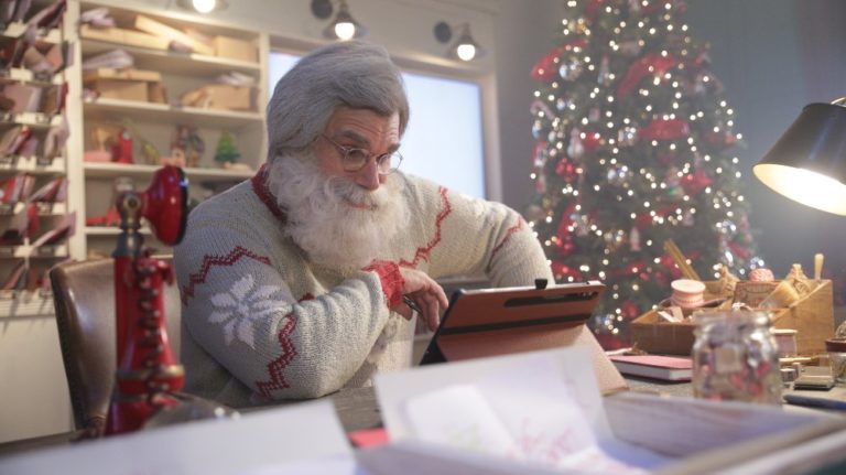 Yankee Candle keeps the magic alive with the Official Santa Cam