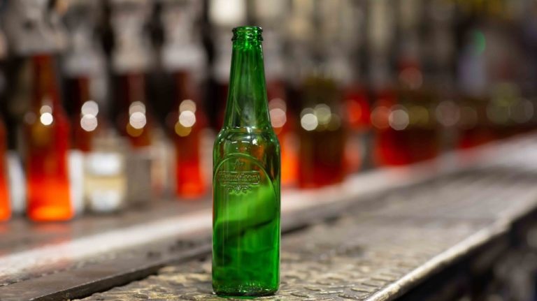 Heineken and Glass Futures collaborate on low carbon glass innovations