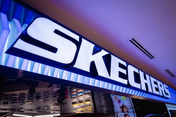 Skechers