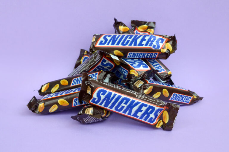 SNICKERS® Launched A Brand New Low GI Dark Chocolate Cereal Bar in Mono-material Flexible Packaging