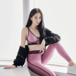 Jisoo in Alo Yoga apparels