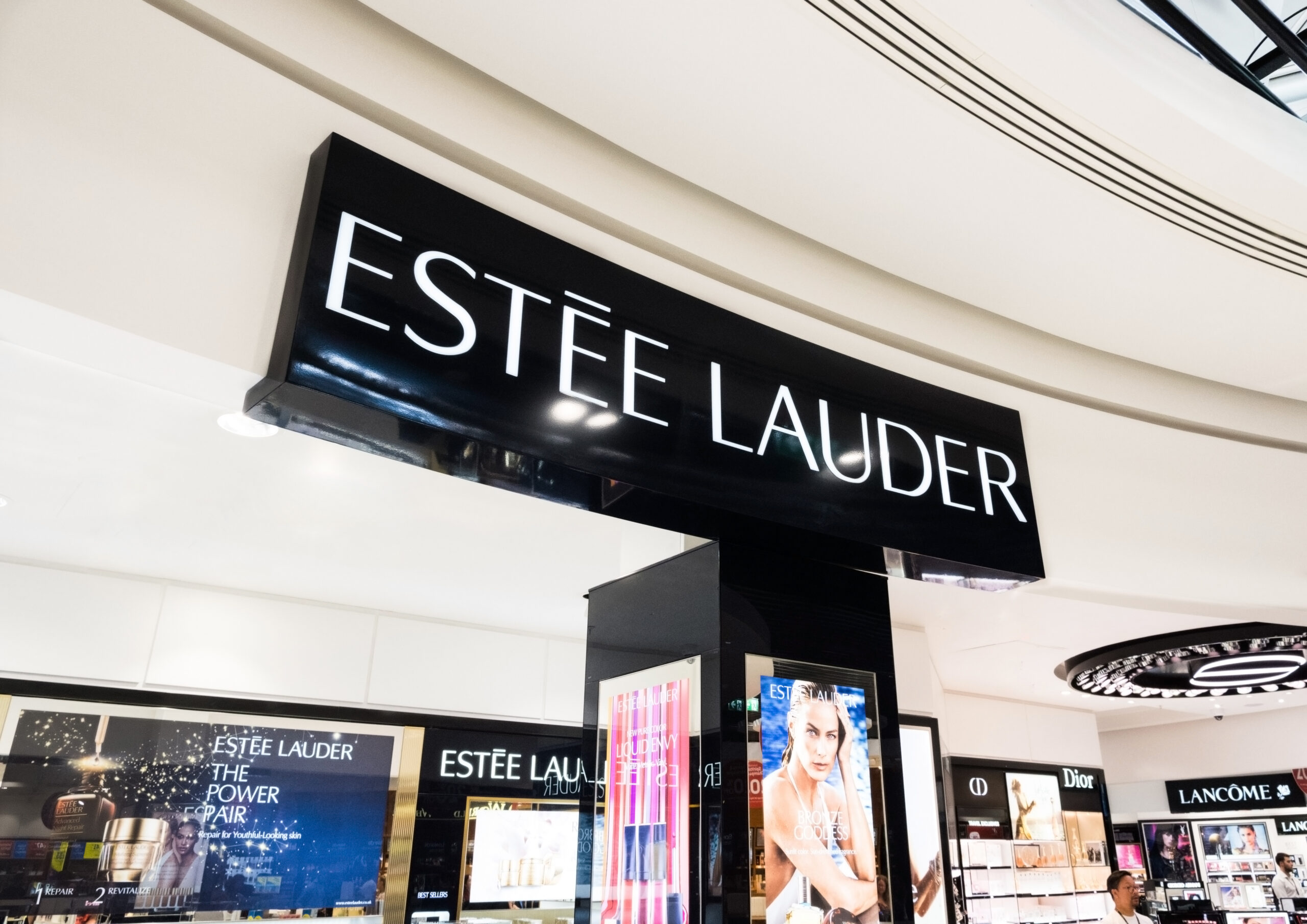 Estée Lauder and Microsoft Join Forces on AI-Powered Beauty Innovation Lab