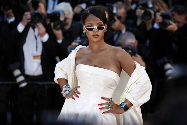 Rihanna Becomes the New Icon of Dior’s J’Adore Fragrance