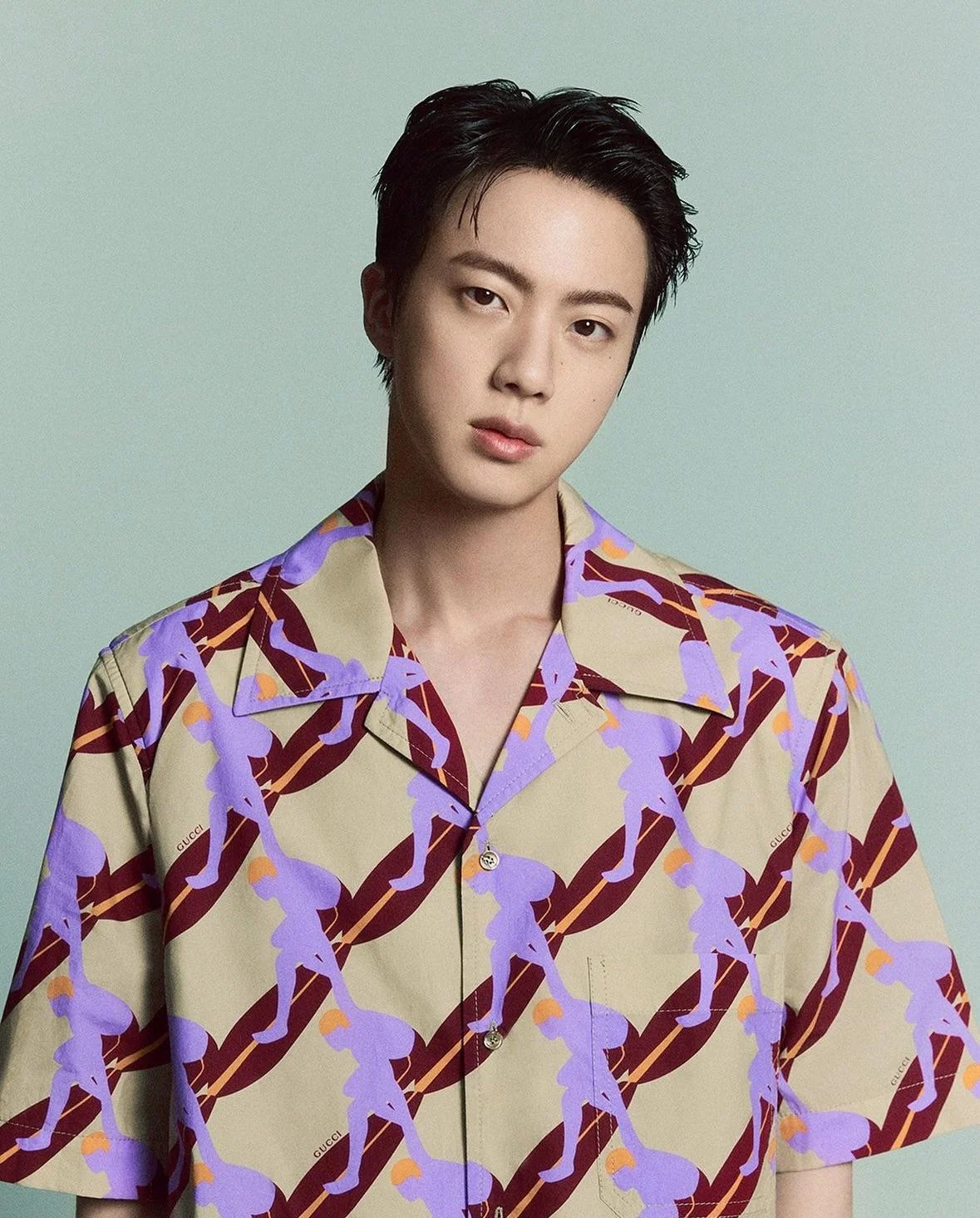 Jin is wearing the latest menswear collection by Creative Director Sabato De Sarno. Image source: Gucci